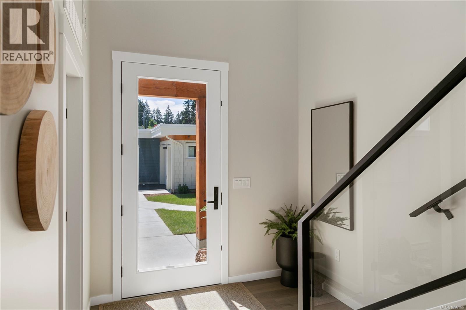 #8 152 Marina View Dr - 11