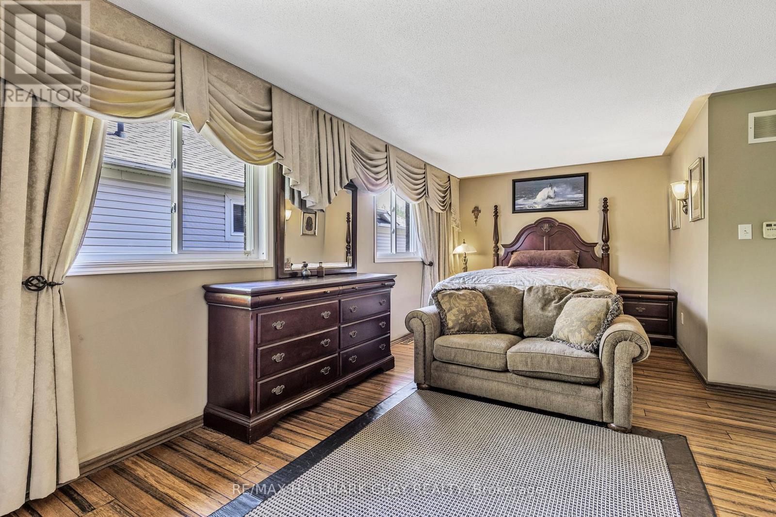 2 OLD HICKORY LANE - 22