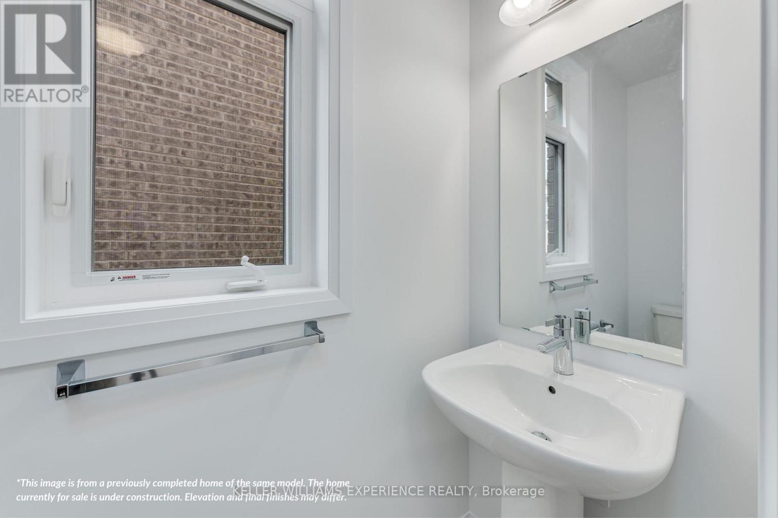 38 SAGEWOOD AVENUE - 8