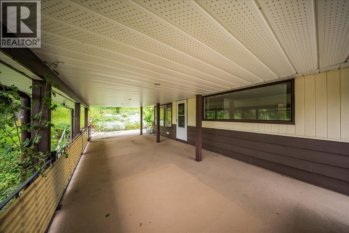 840 Columbia Avenue - 8