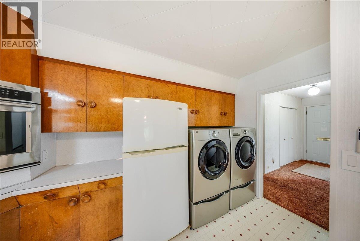 840 Columbia Avenue - 17