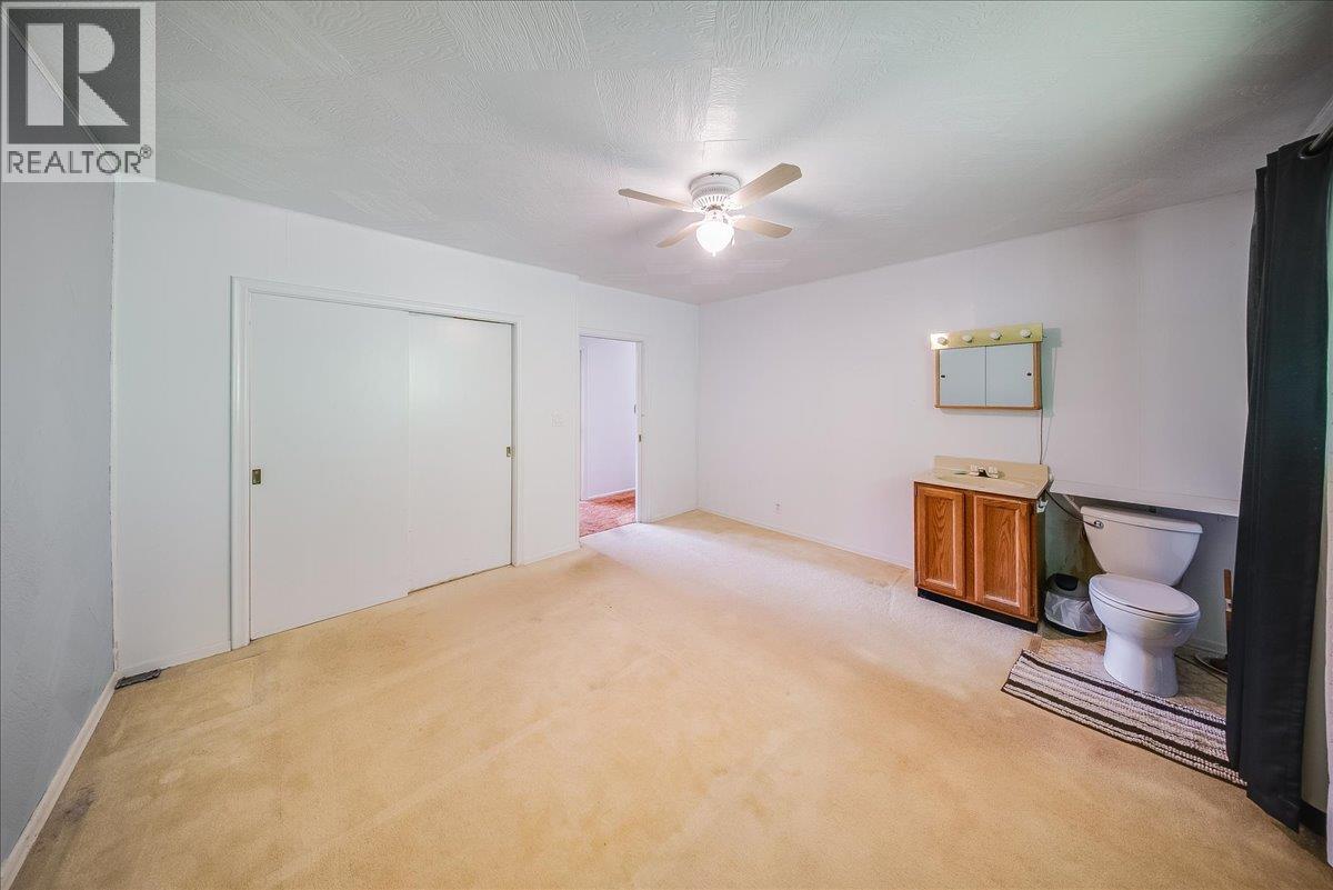 840 Columbia Avenue - 23
