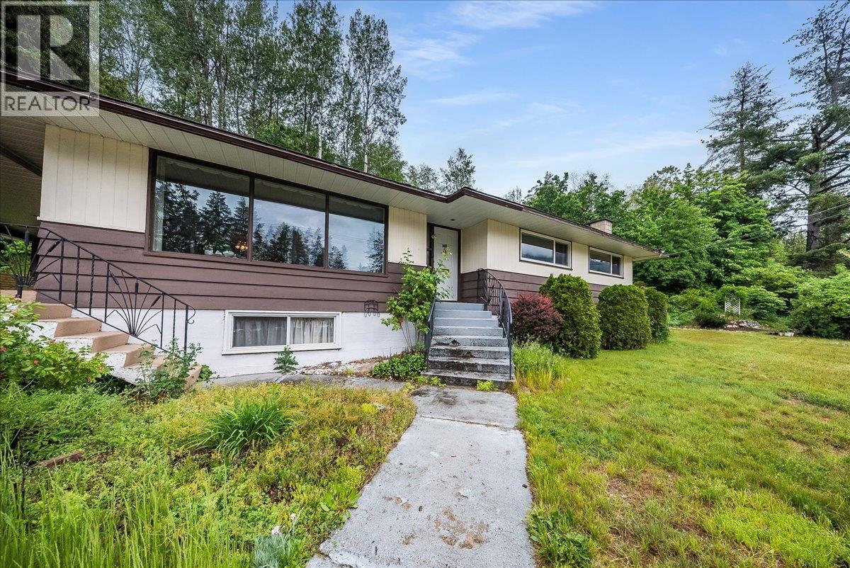 840 Columbia Avenue - 1