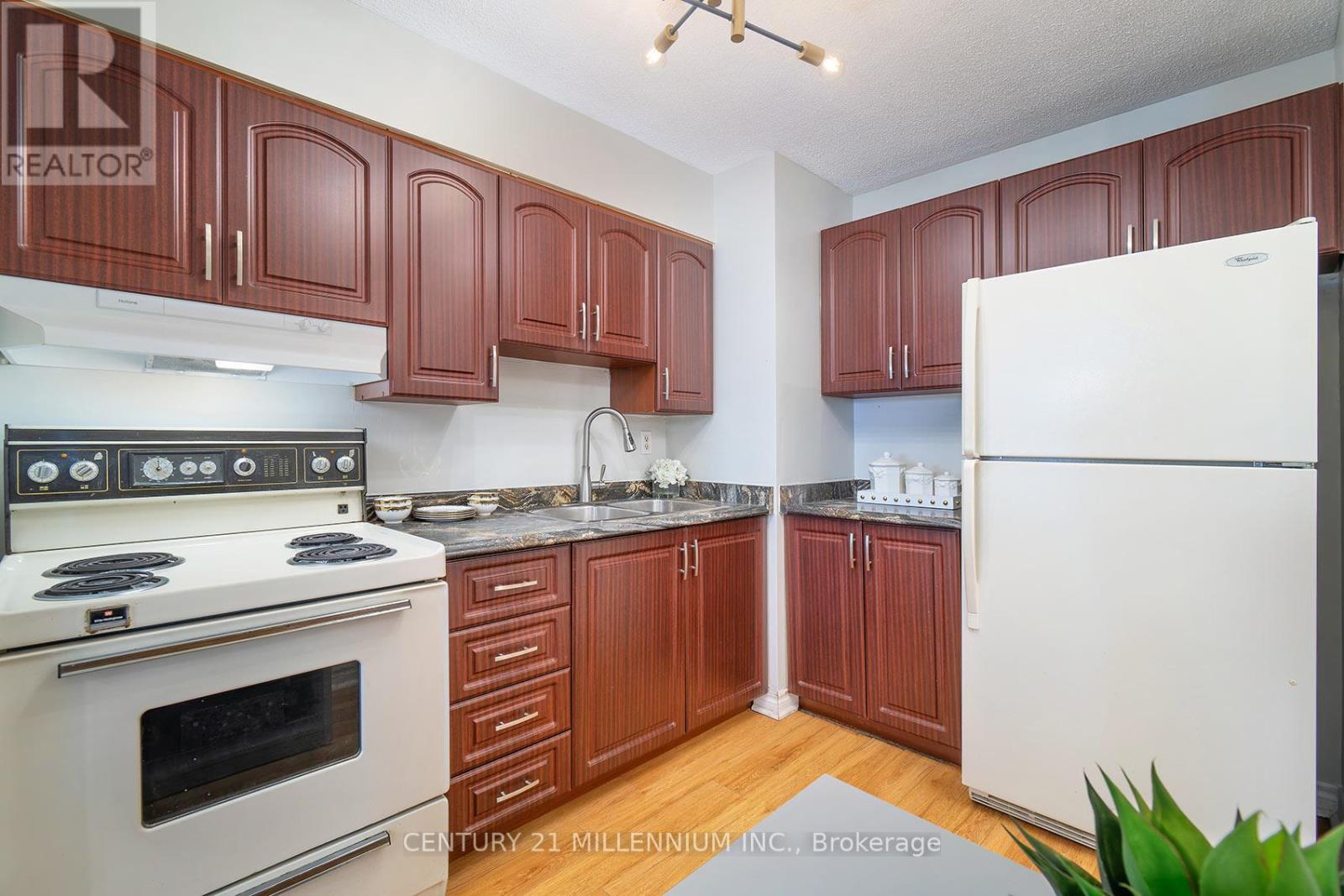 #210 10 TAPSCOTT ROAD - Image 11