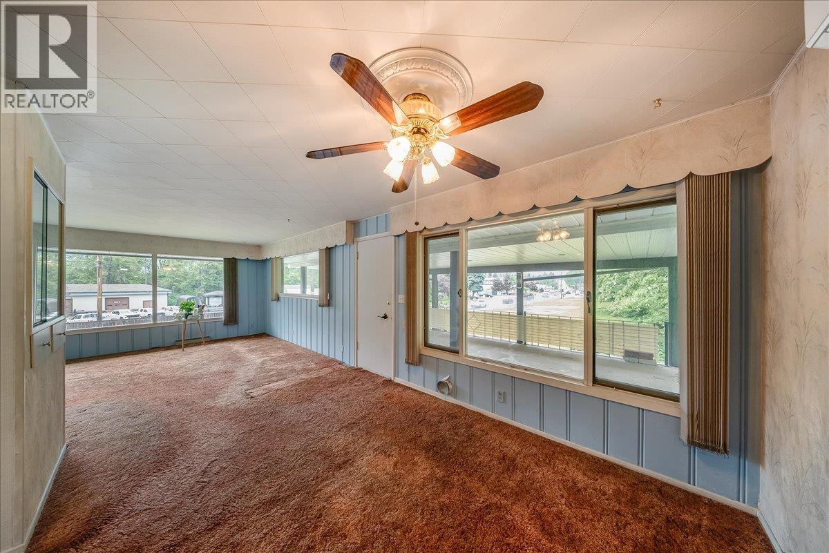 840 Columbia Avenue - 13