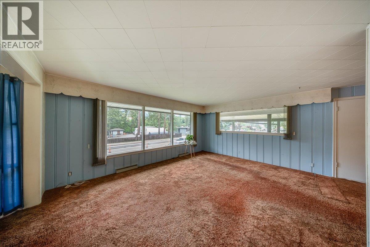840 Columbia Avenue - 10