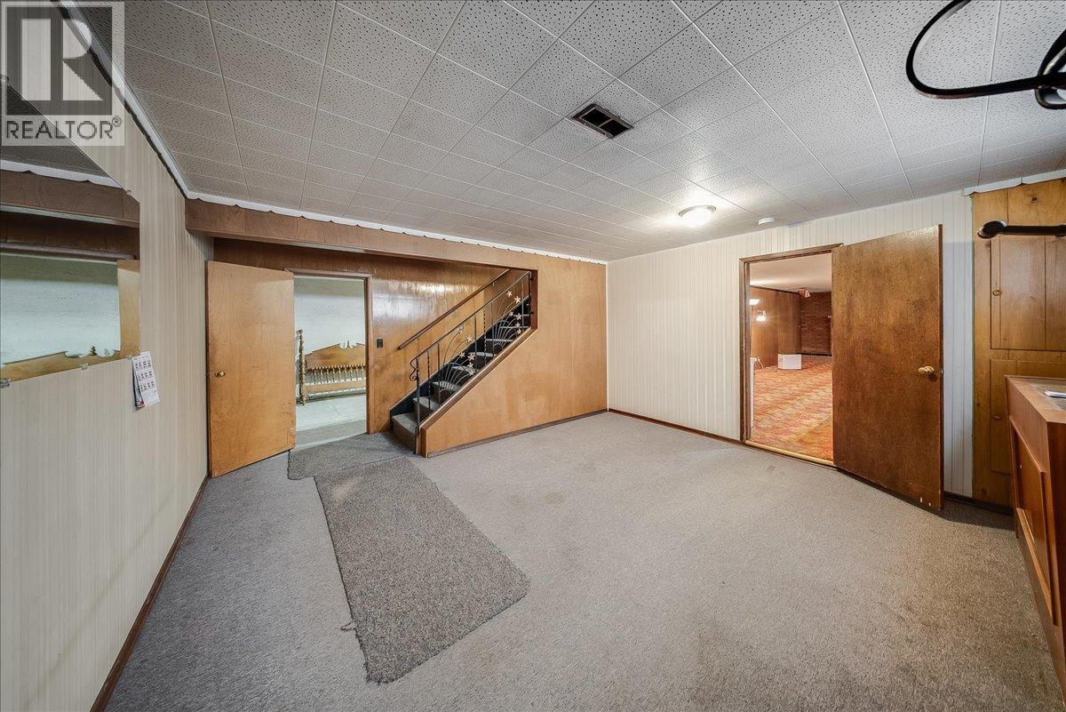 840 Columbia Avenue - 27