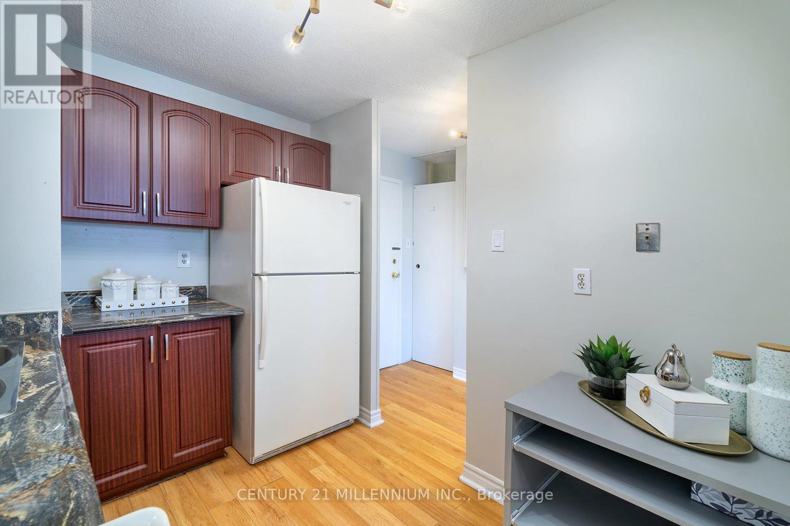 #210 10 TAPSCOTT ROAD - Image 13