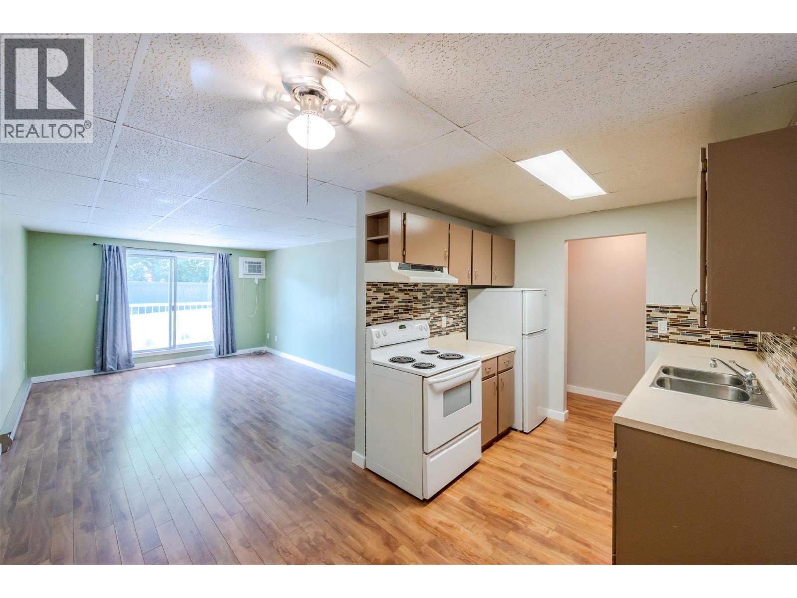 #211 1410 Penticton Avenue - 2