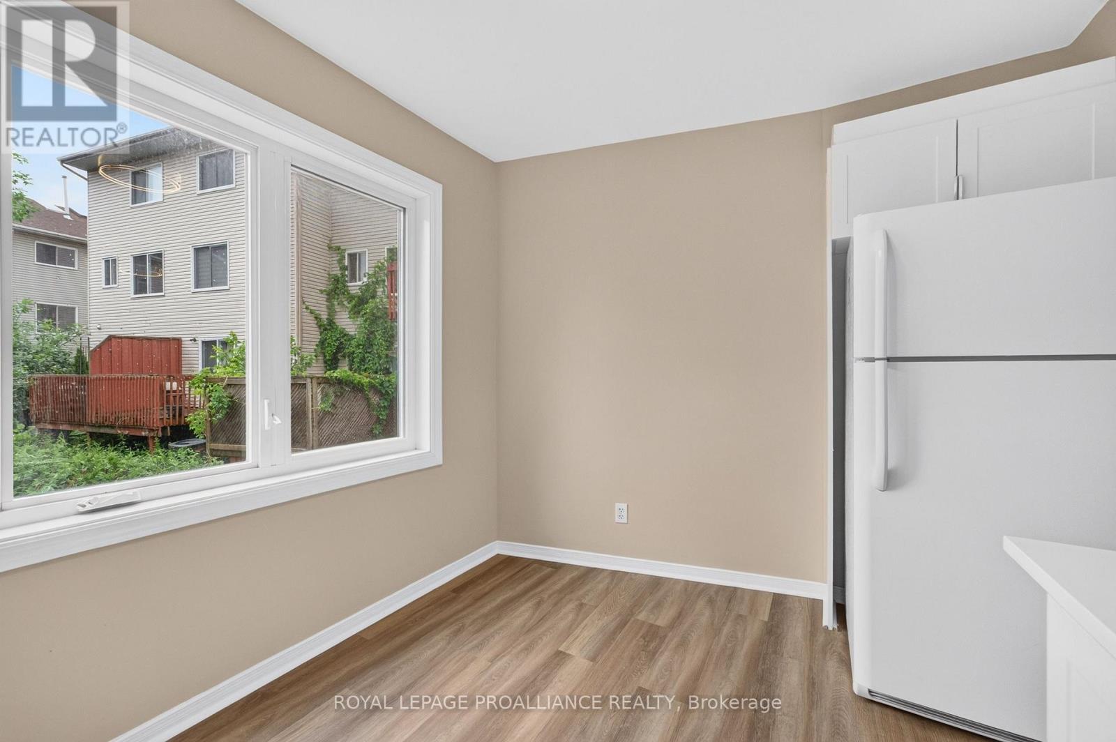 2 Bed, 2 Bath House for Sale in Ottawa – 80 ROTHBURY CRESCENT, Ottawa – MLS# X13468374 - Image 16