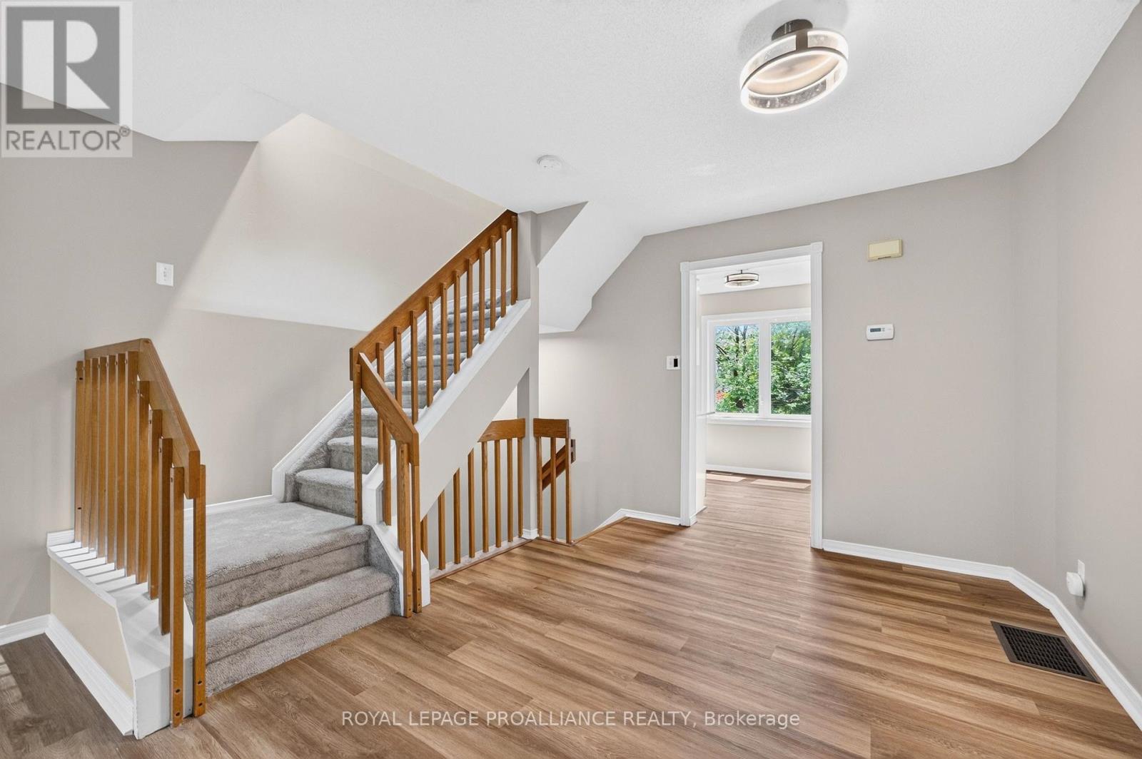 2 Bed, 2 Bath House for Sale in Ottawa – 80 ROTHBURY CRESCENT, Ottawa – MLS# X13468374 - Image 19