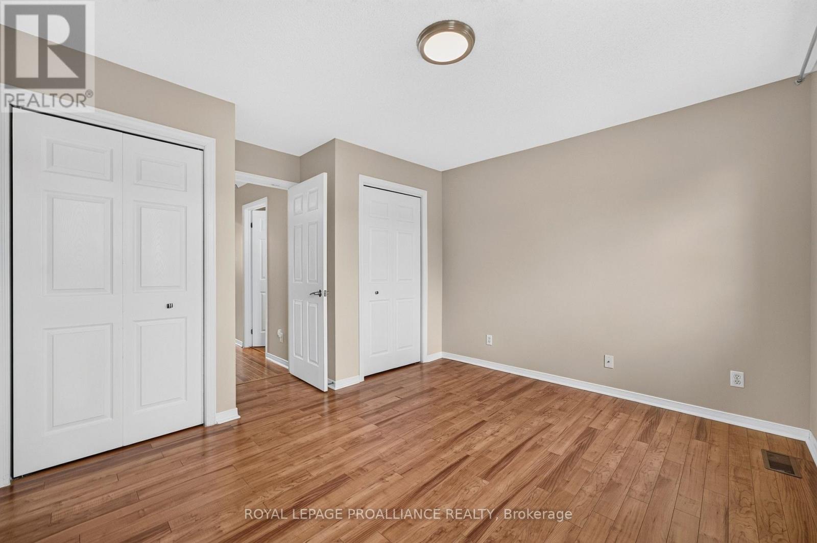 2 Bed, 2 Bath House for Sale in Ottawa – 80 ROTHBURY CRESCENT, Ottawa – MLS# X13468374 - Image 30