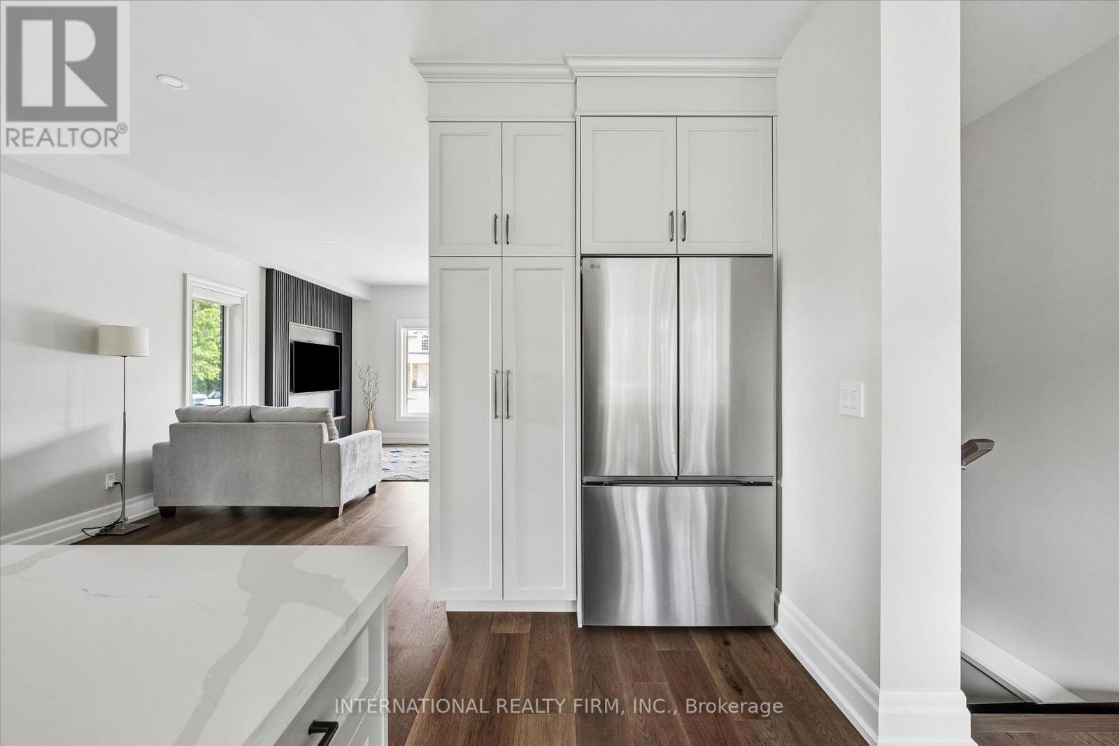 2423 RAYMORE DRIVE - 11