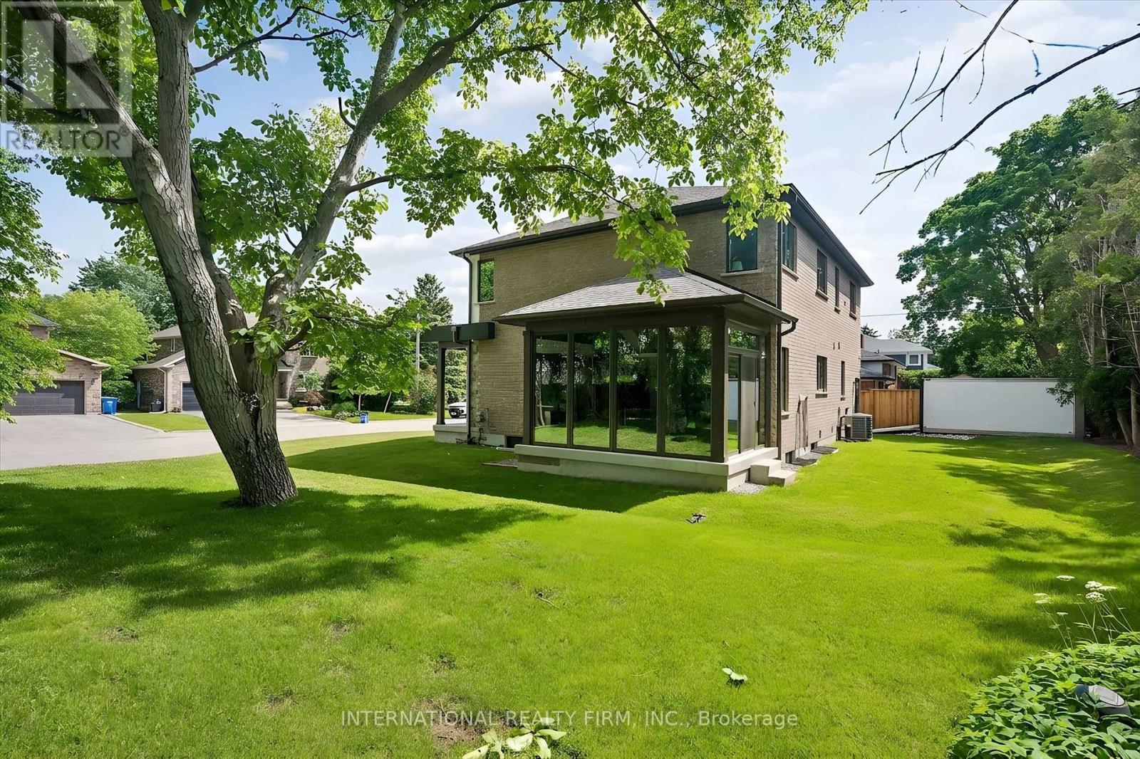 2423 RAYMORE DRIVE - 34