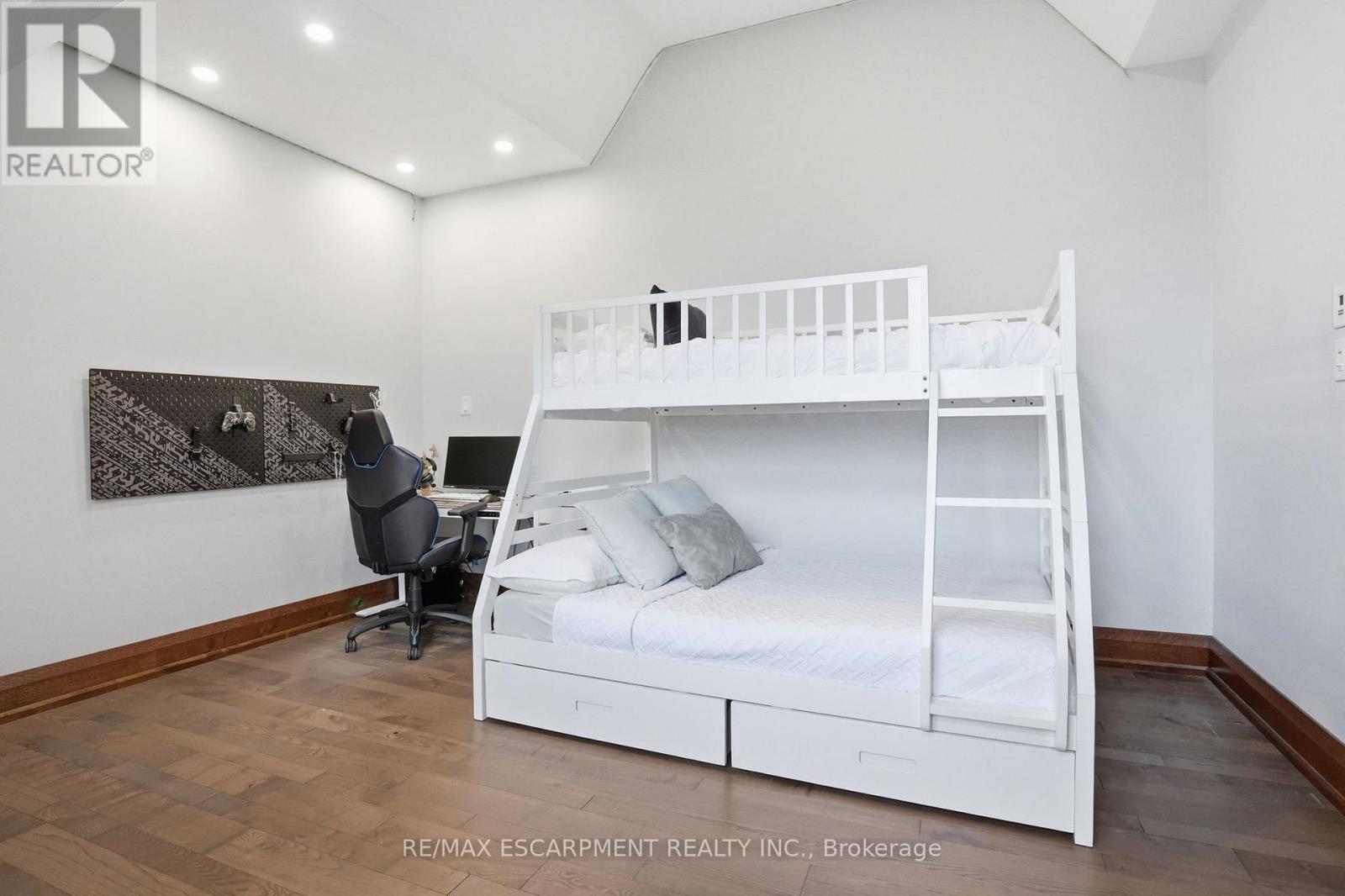 630 KEDLESTON WAY - 31