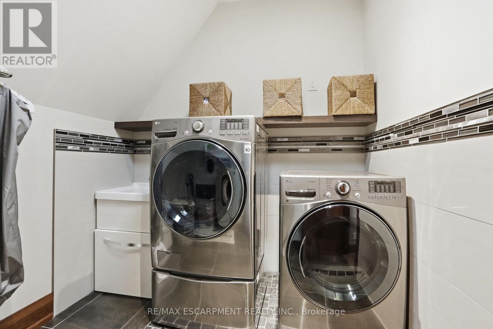 630 KEDLESTON WAY - 34