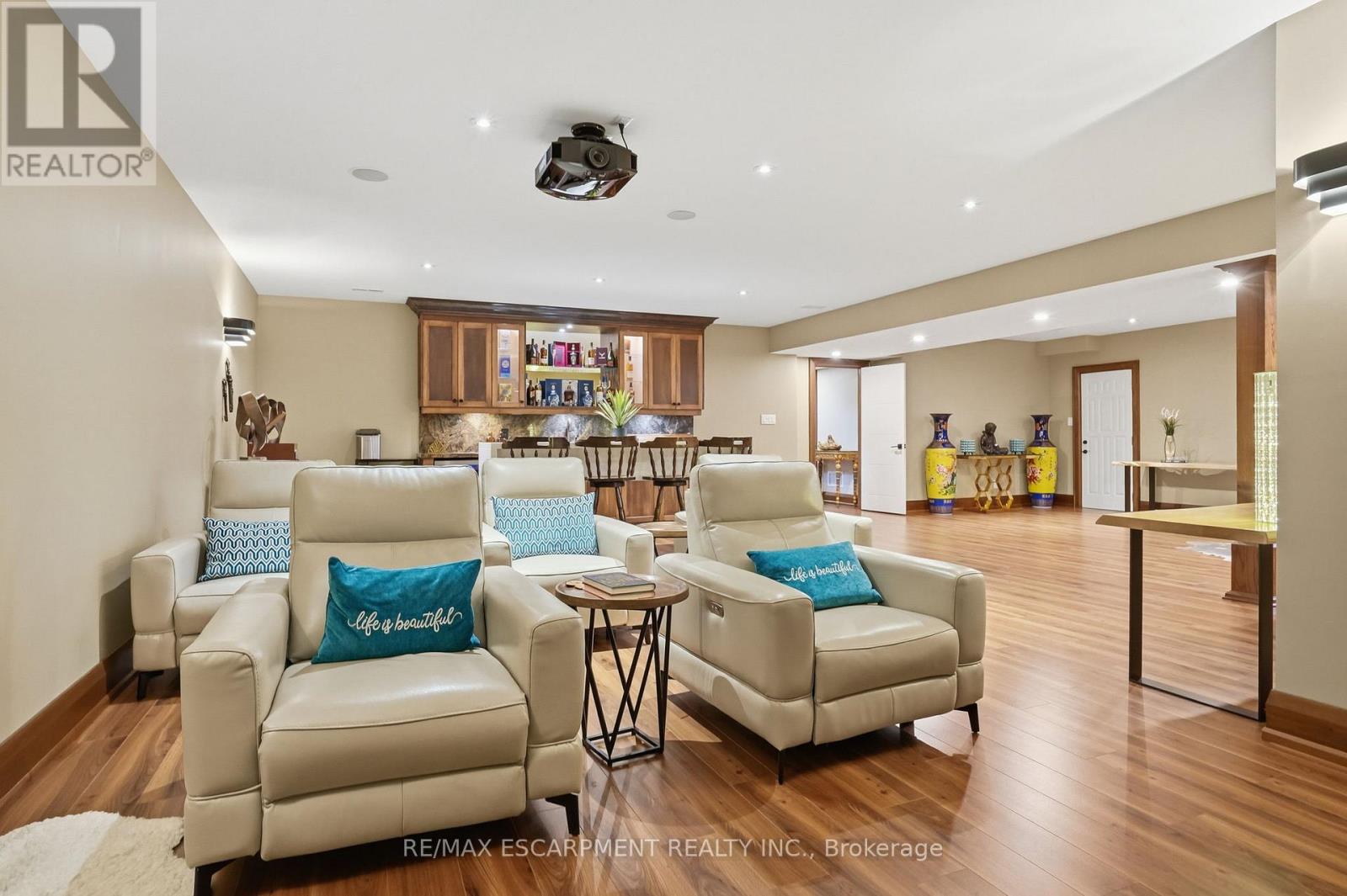 630 KEDLESTON WAY - 41
