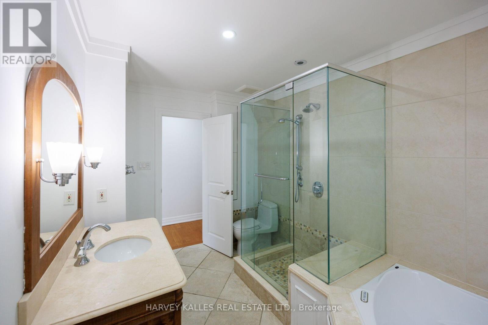 19 BLAIR ATHOL CRESCENT - 37