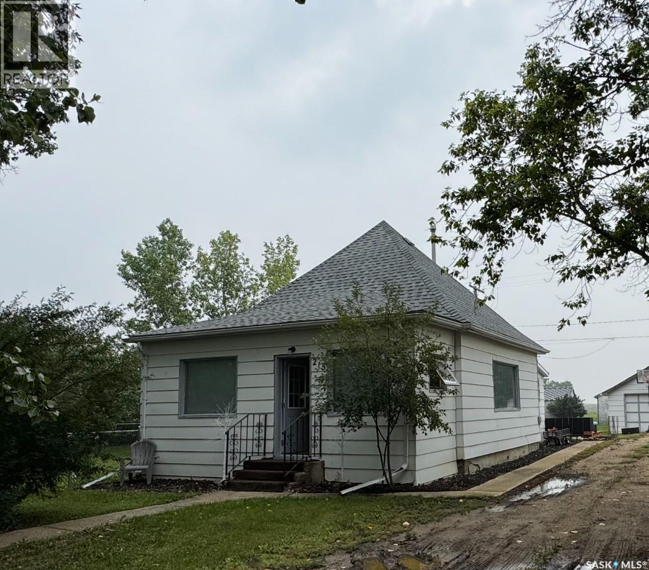 215 Kerry STREET - 1