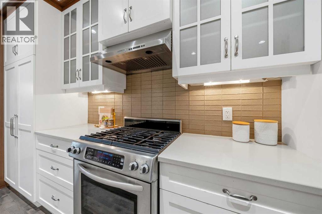 740 24 Avenue SE — photo 16