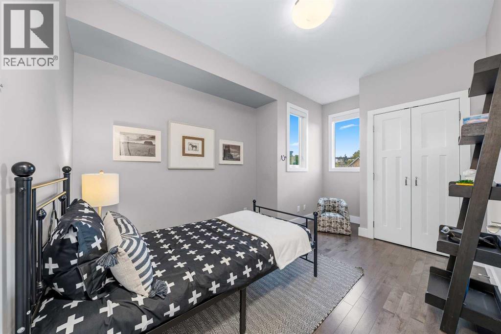 740 24 Avenue SE — photo 31