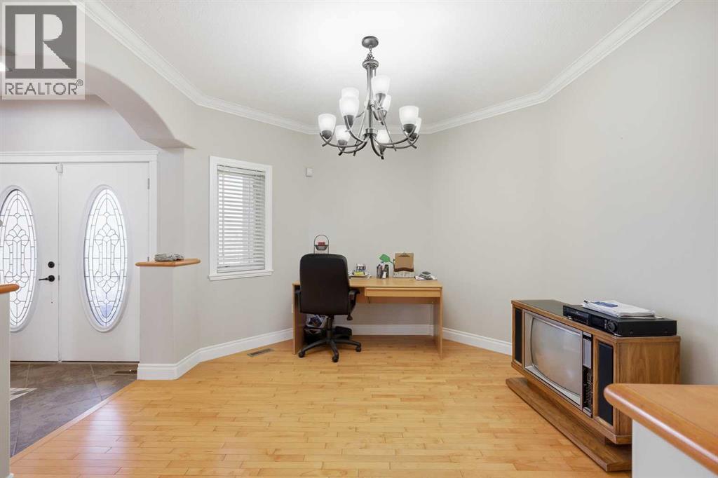 280135 Township Road 242 SE - 10
