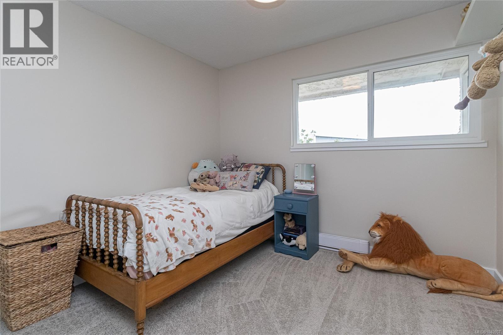 305 1366 Hillside Avenue, Victoria