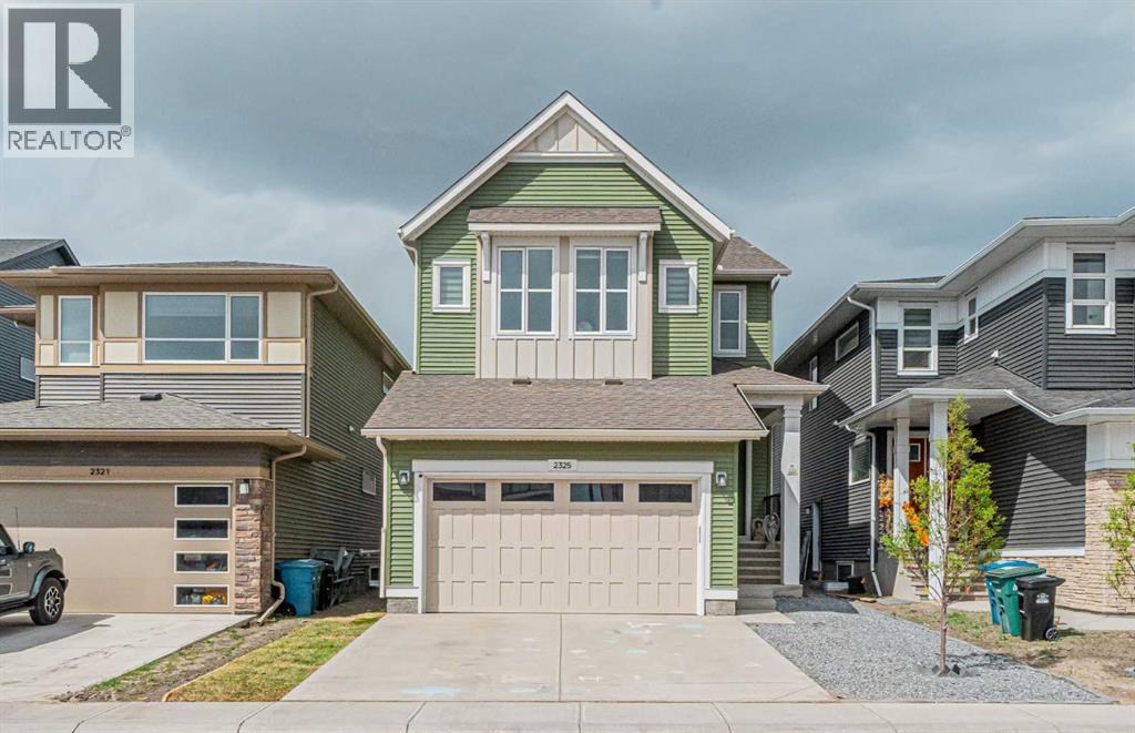 2325 Lancaster Heights SE - 1