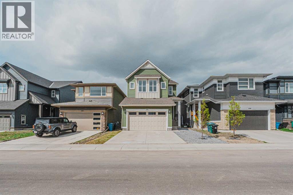 2325 Lancaster Heights SE - 2