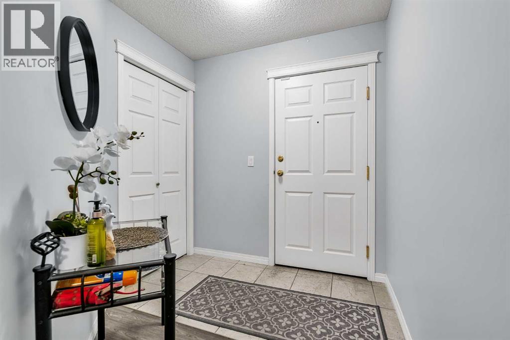 #106 20 Country Hills View NW - 5