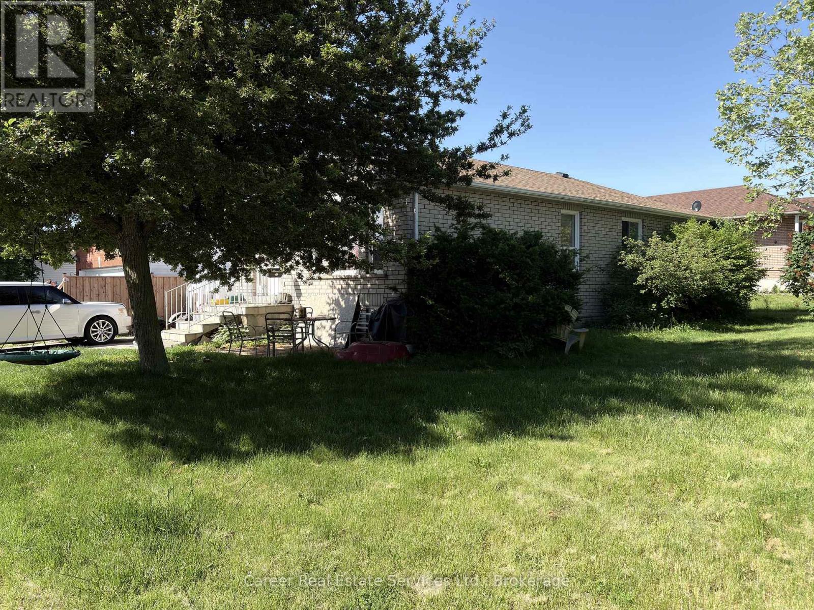 661 EWING STREET - 2