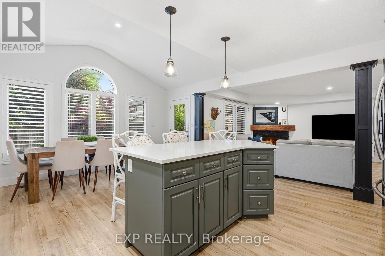106 BROOKMEAD STREET - 19