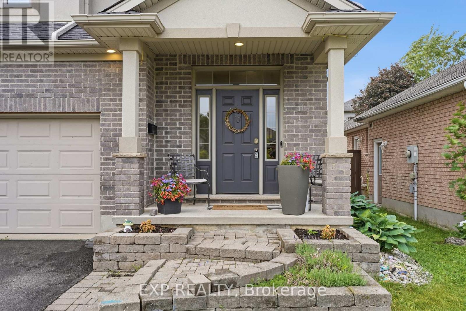 106 BROOKMEAD STREET - 4