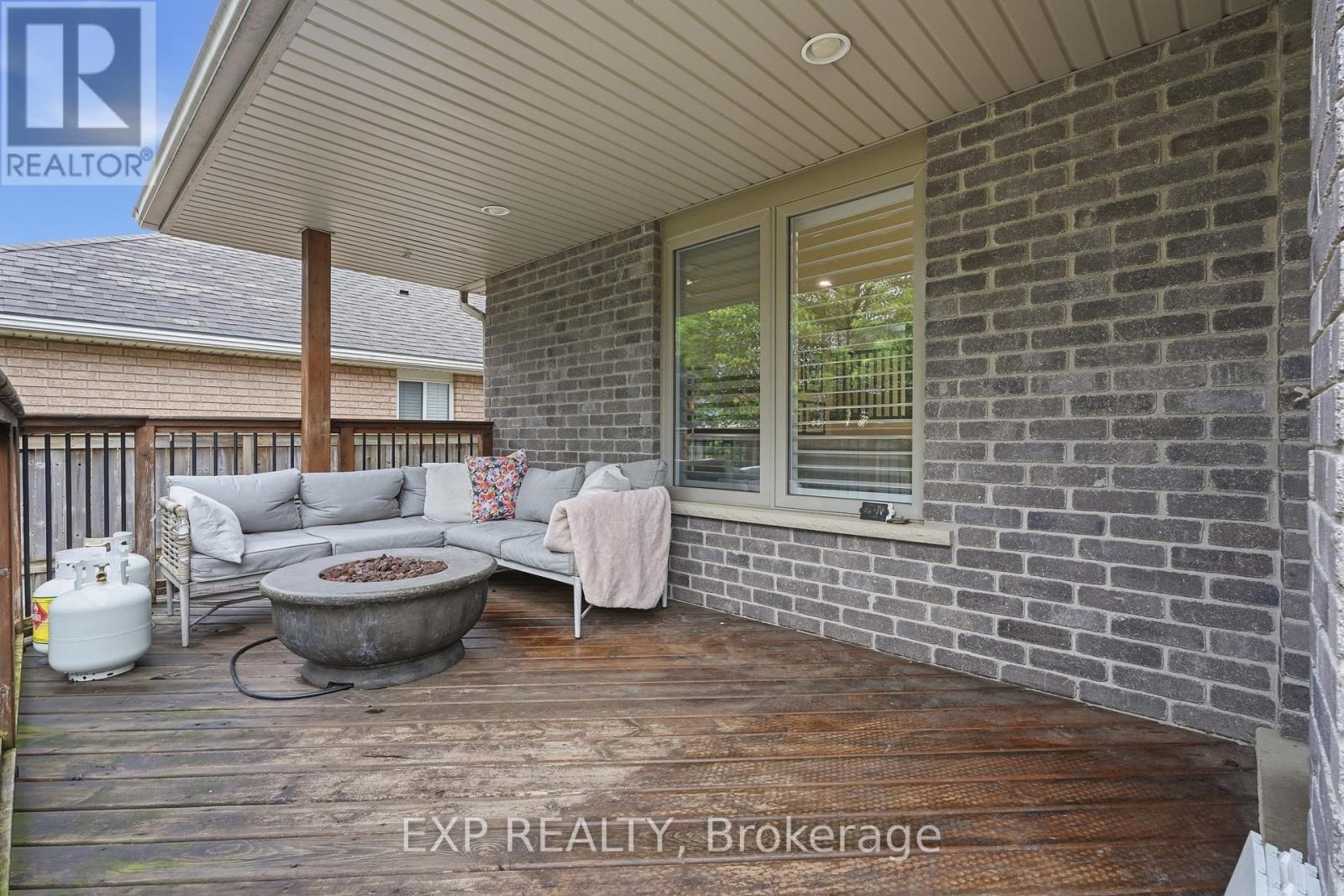 106 BROOKMEAD STREET - 40
