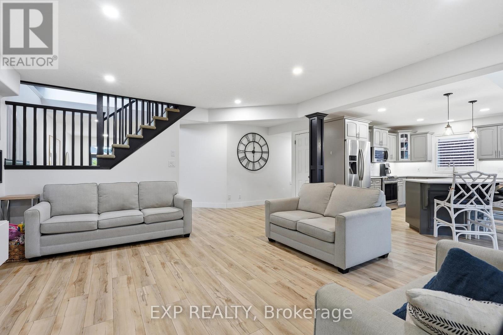106 BROOKMEAD STREET - 9