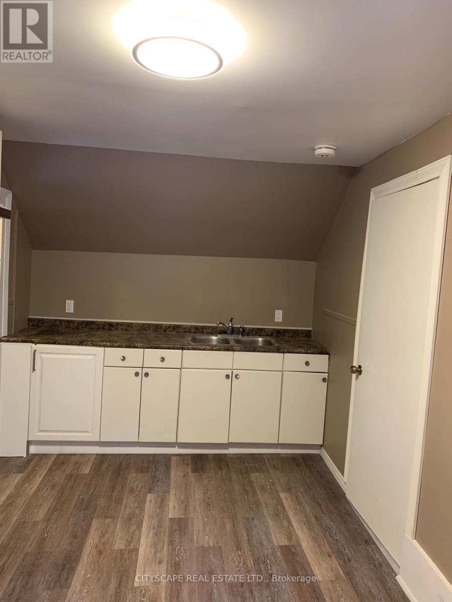 102 GRAY STREET - 16