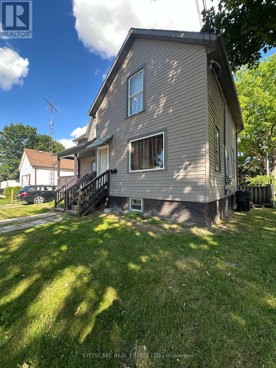 102 GRAY STREET - 2