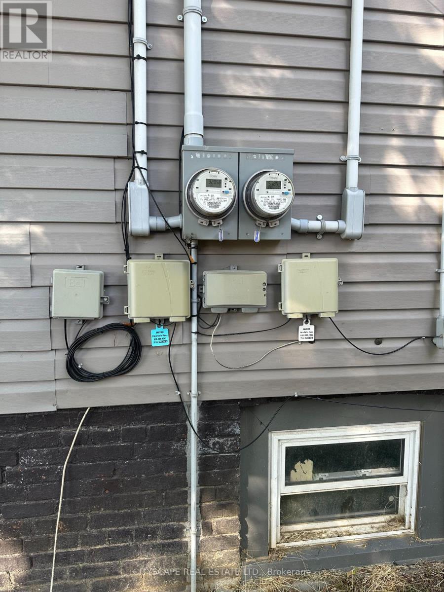102 GRAY STREET - 24