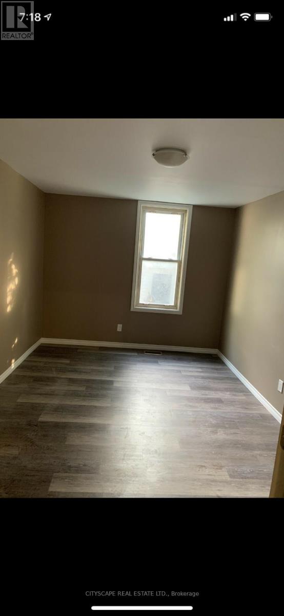 102 GRAY STREET - 8