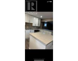Primary Bedroom - 102 Gray Street, Chatham Kent, ON N7M1S9 Photo 6