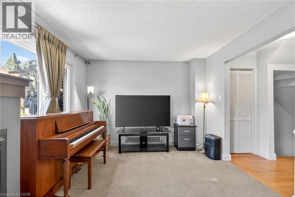 #1 2252 UPPER MIDDLE Road - 14