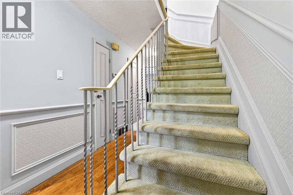 #1 2252 UPPER MIDDLE Road - Image 22