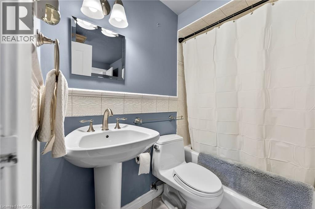 #1 2252 UPPER MIDDLE Road - Image 23