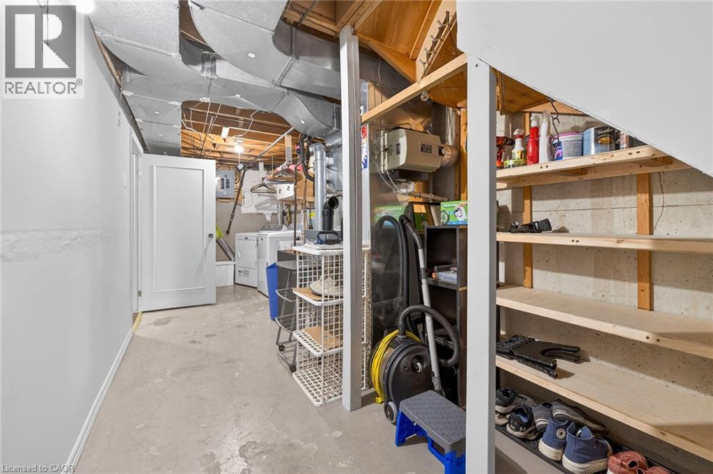 #1 2252 UPPER MIDDLE Road - 37