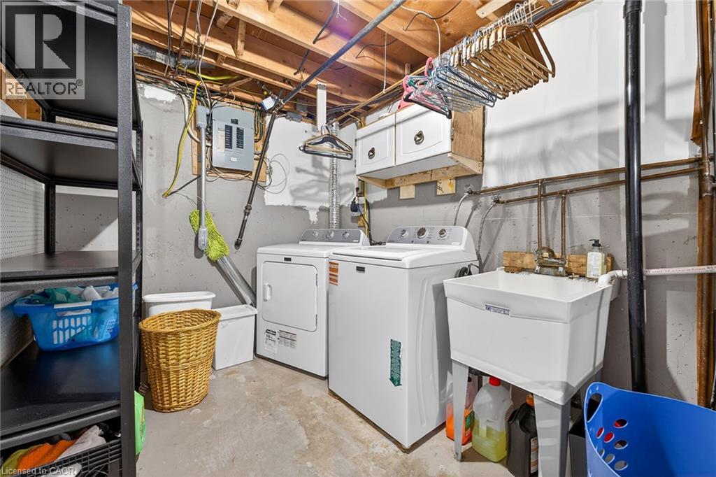 #1 2252 UPPER MIDDLE Road - Image 38