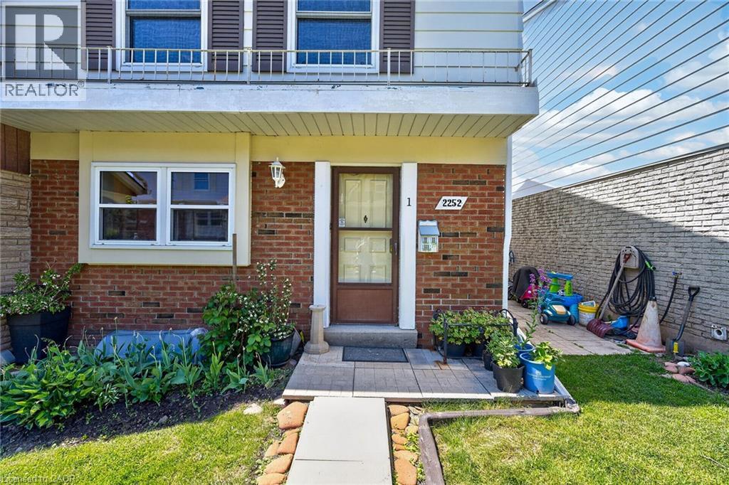 #1 2252 UPPER MIDDLE Road - 4