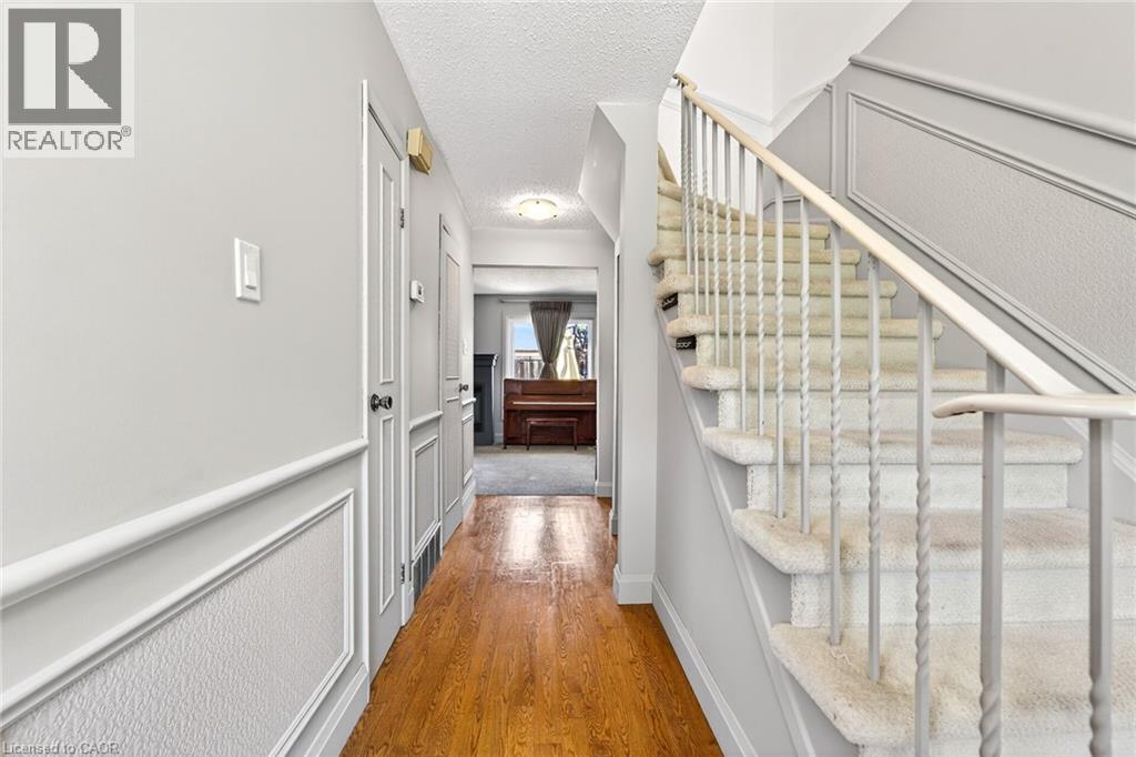 #1 2252 UPPER MIDDLE Road - 5
