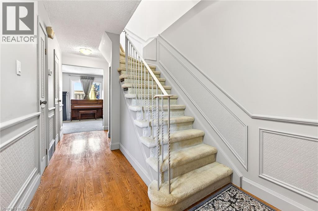 #1 2252 UPPER MIDDLE Road - 6