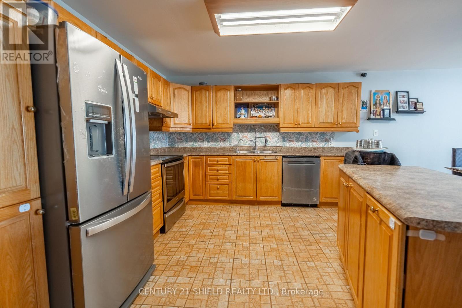 170 HERITAGE PLACE - 13