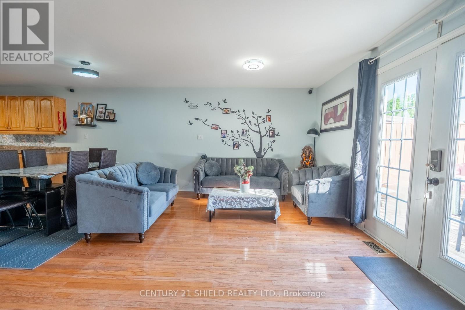 170 HERITAGE PLACE - 18